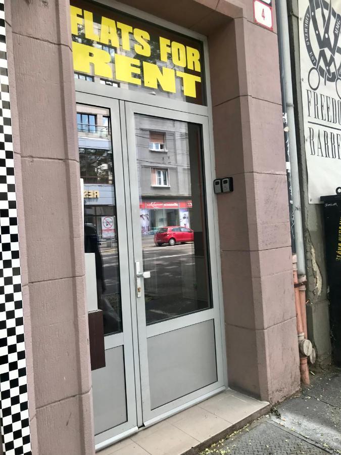 De Luxe 4 May Plaza Bratislava Exterior photo